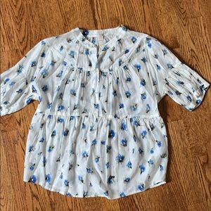 Floral 4 button Henley blouse